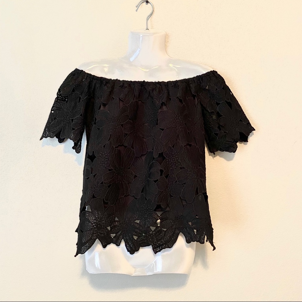 DIZZYLIZZY Black Flower Lace Top